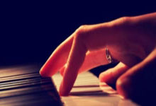 哈登12+6+16库里26分 快船险胜终结勇士3连胜.